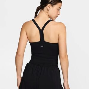 Nike sport top
